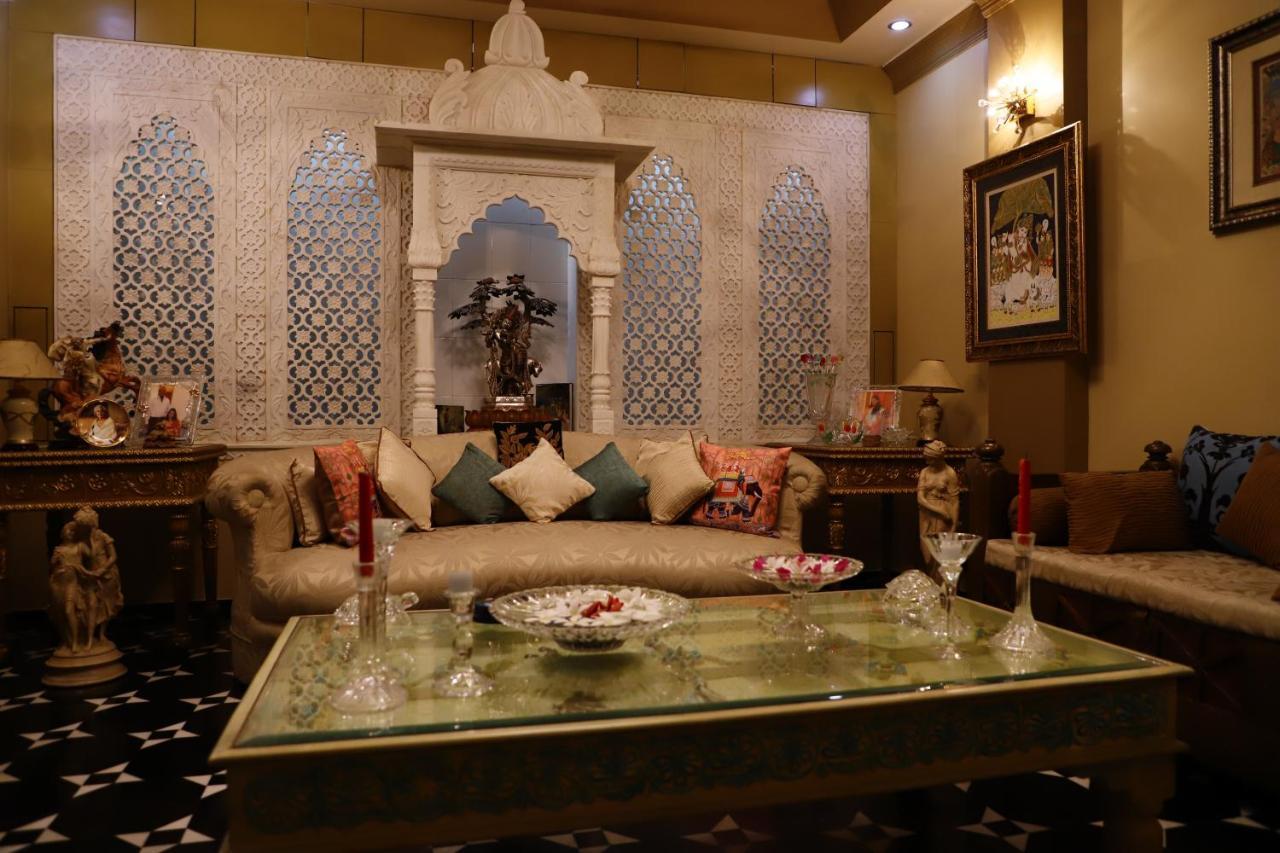 Aura Homestay Royal Villa ชัยปุระ ภายนอก รูปภาพ