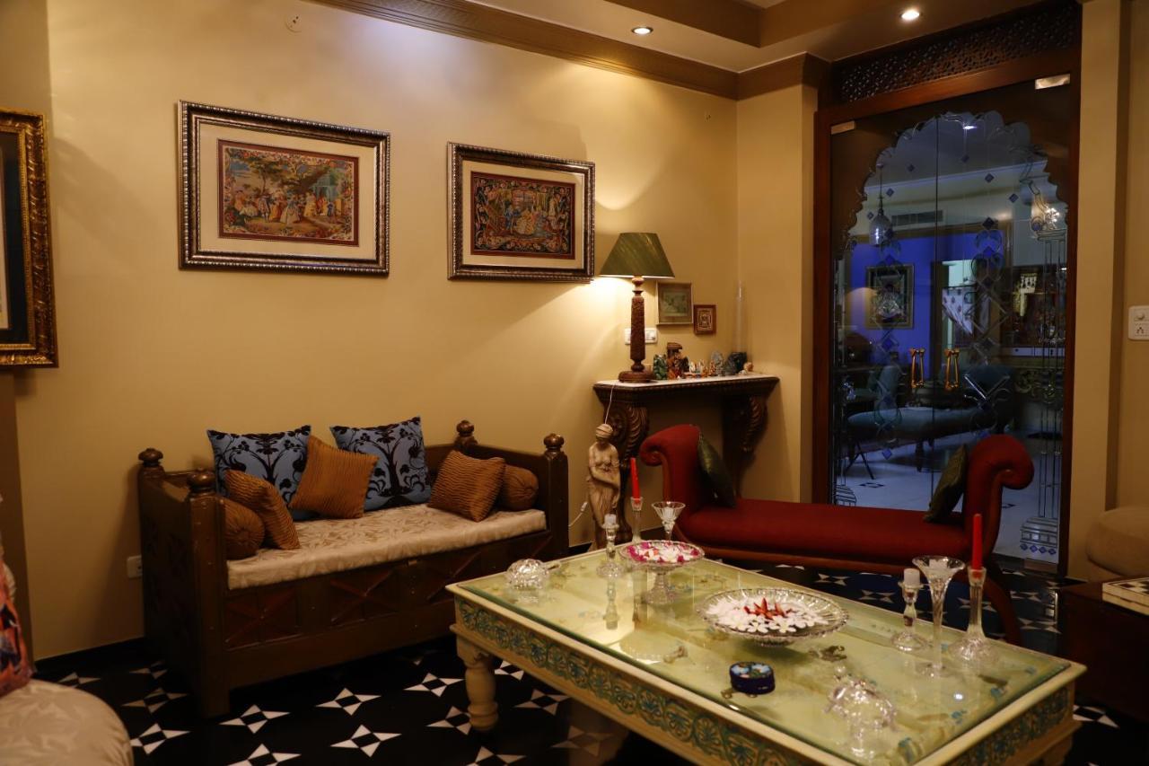 Aura Homestay Royal Villa ชัยปุระ ภายนอก รูปภาพ