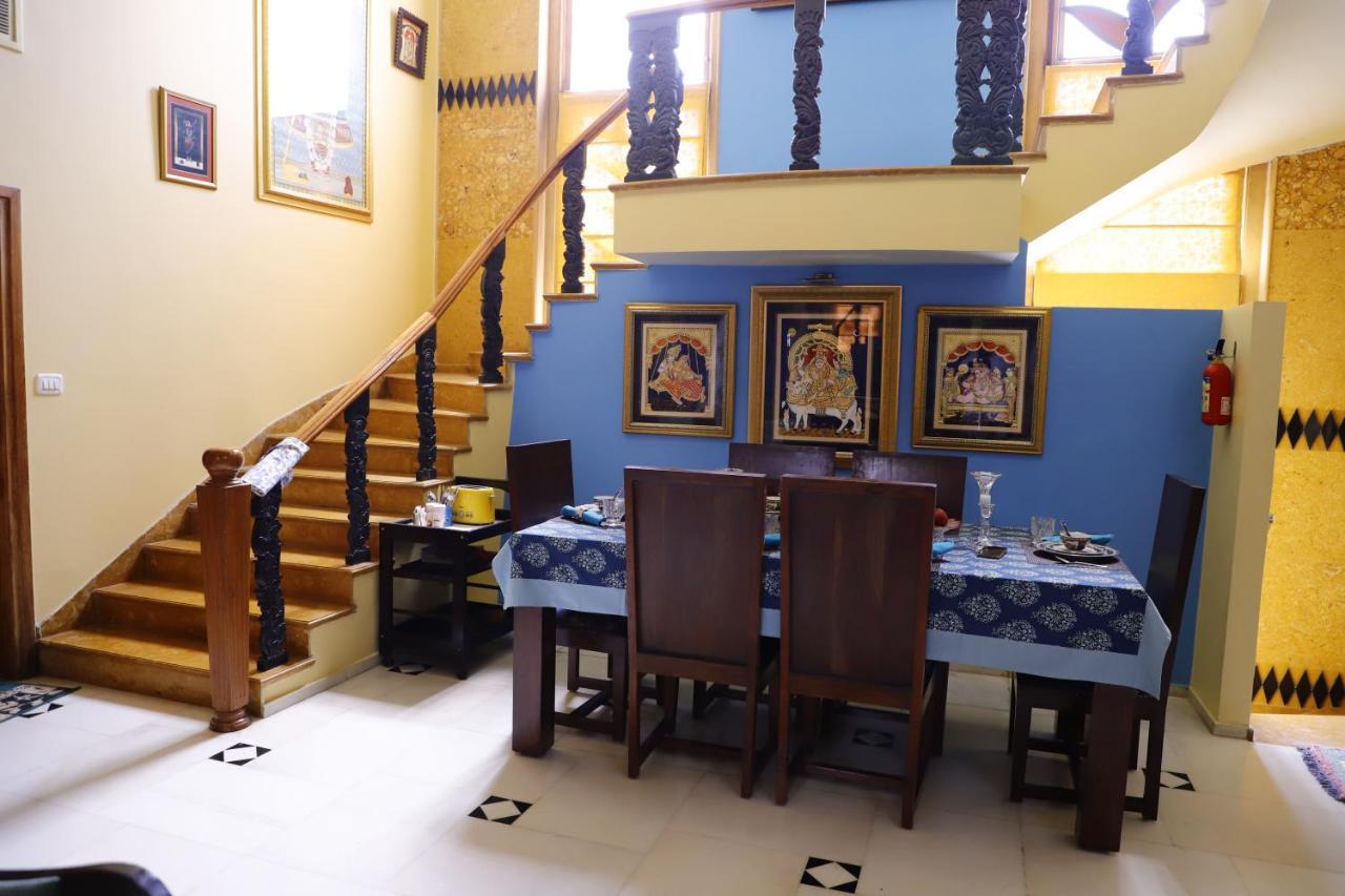 Aura Homestay Royal Villa ชัยปุระ ภายนอก รูปภาพ
