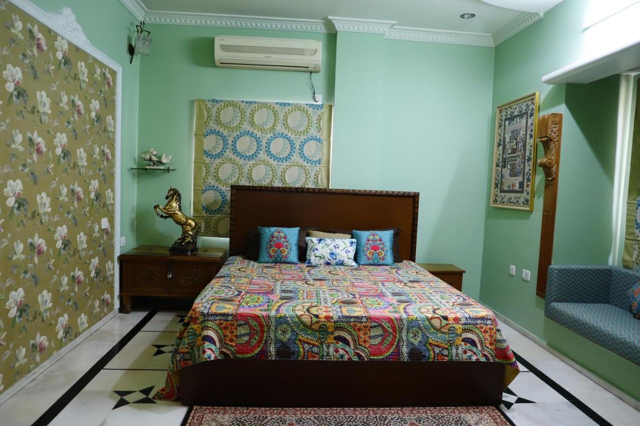 Aura Homestay Royal Villa ชัยปุระ ภายนอก รูปภาพ